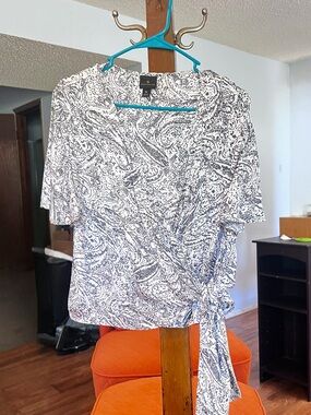 Worthington Black & White Paisley Tie-Waist Wrap Top